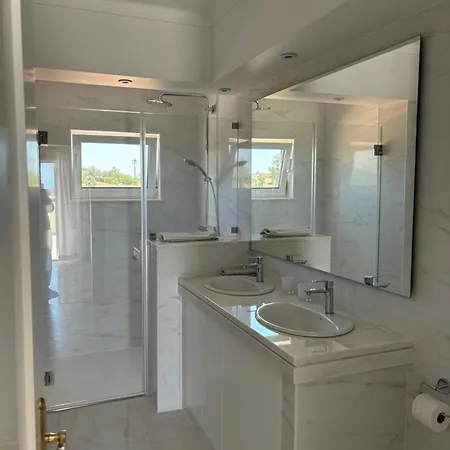 Casa Dos Lobos Villa Lagoa (Algarve)