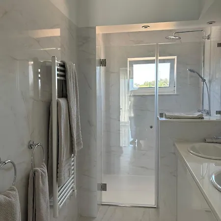 Casa Dos Lobos Villa Lagoa (Algarve)