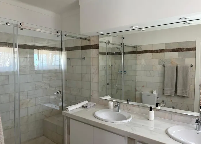 Casa Dos Lobos 别墅 *