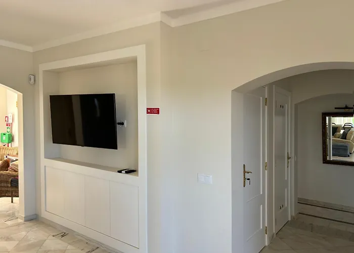 Casa Dos Lobos 别墅 *